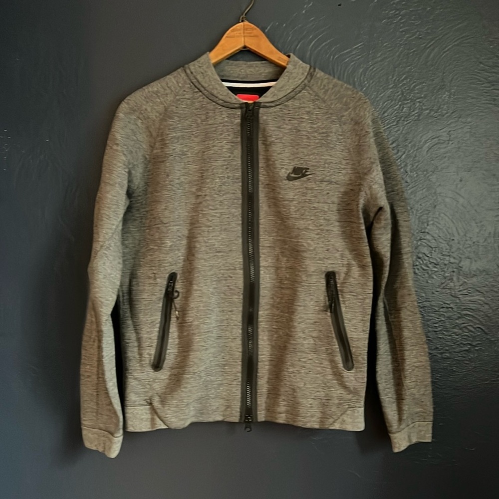 Nike Tech Fleece Women’s M